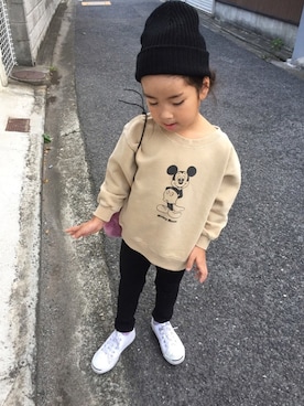 「AZUL by moussy（アズールバイマウジー）のアイテム（スウェット）」を使った、koyukiさん（キッズ・100cm）の秋コーディネート