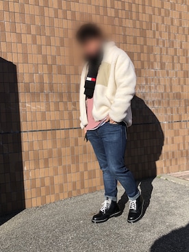 「TOMMY HILFIGER（トミーヒルフィガー）のアイテム（マフラー）」を使った、AZAさん（メンズ・170cm）の冬コーディネート