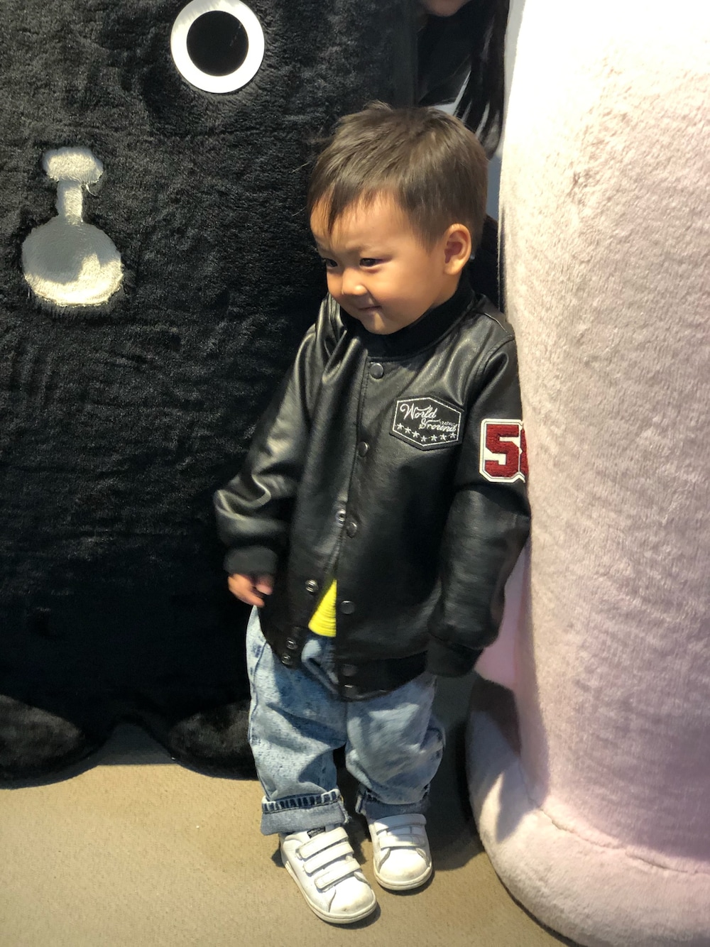 「こどもコーデ、秋コーデ、ラッドチャップ、西松屋、3歳」｜「西松屋のアイテム（スタジャン、ブラック系）」を使った、sooさん（キッズ・90cm）の秋コーディネートの1枚目の写真