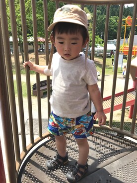 「OMIYAGE（オミヤゲ）のアイテム」を使った、ittetsuさん（キッズ・80cm）の春コーディネート