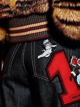 「miu miu（ミュウミュウ）のアイテム（パンツ）」を使った、i_am_yuiさん（レディース・163cm）の春コーディネート