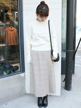 「クルーネックニット」｜Chikaさん（レディース・158cm）の冬コーディネート