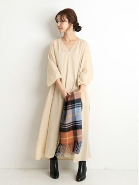 「SLOBE IENA（スローブイエナ）のアイテム（ストール/ショール）」を使った、Chikaさん（レディース・158cm）の秋コーディネート