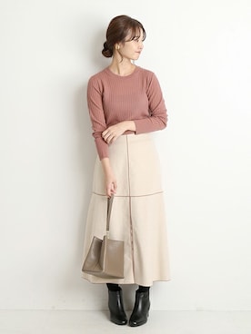 「Aラインスカート」｜「アイテム（ハンドバッグ）」を使った、Chikaさん（レディース・158cm）の秋コーディネート