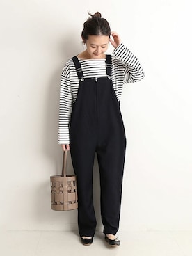 「スローブイエナ」｜「アイテム（サロペット/オーバーオール）」を使った、Chikaさん（レディース・158cm）の秋コーディネート