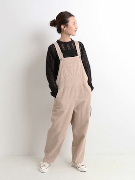 「スローブイエナ」｜「アイテム（サロペット/オーバーオール）」を使った、Chikaさん（レディース・158cm）の秋コーディネート