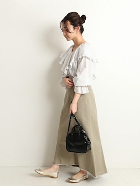 「SLOBE IENA（スローブイエナ）のコットンラッフルブラウス【手洗い可能】◆（シャツ/ブラウス）」を使った、Chikaさん（レディース・158cm）の冬コーディネート