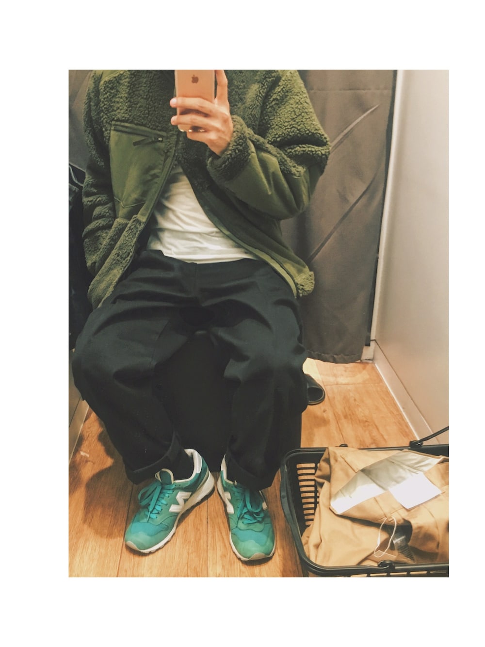 「ootd、广州、UNIQLO、ENGINEERED GARMENTS」｜「Engineered Garmentsのアイテム（ジャケット/アウター、グリーン系）」を使った、user_729さん（メンズ・167cm）の秋コーディネートの1枚目の写真
