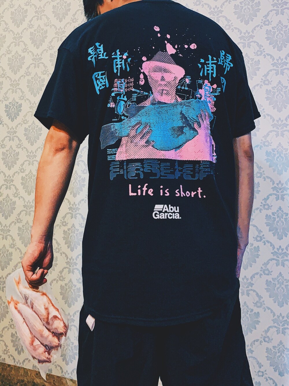「ootd、街头搭配、oversize、夏」｜「ABU GARCIAのアイテム（Tシャツ/カットソー、ブラック系）」を使った、user_729さん（メンズ・167cm）の夏コーディネートの1枚目の写真