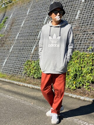 adidas（アディダス）の「オリジナルス トレフォイルパーカー [TREFOIL