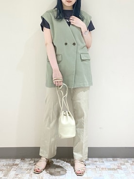 「アイテム（サンダル、ゴールド系）」を使った、manaty.さん（レディース・159cm）の春コーディネート