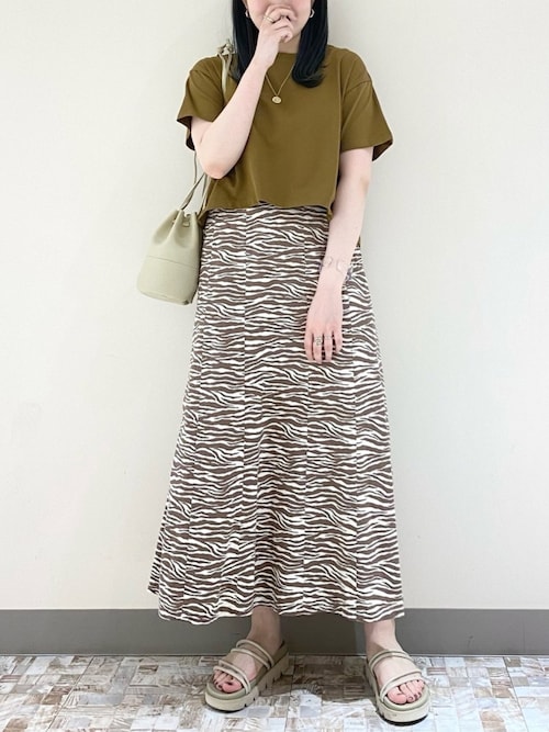 Lowrys Farm アトレ川崎manaty さんのtシャツ カットソーを使ったコーディネート Zozotown