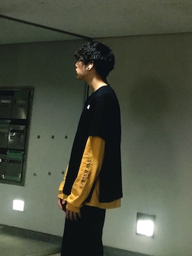 「THE NORTH FACE（ザノースフェイス）のアイテム（Tシャツ/カットソー、ブラック系）」を使った、ニケさん（メンズ・180cm）の春コーディネート