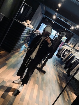 張嘉駿さんのコーディネート