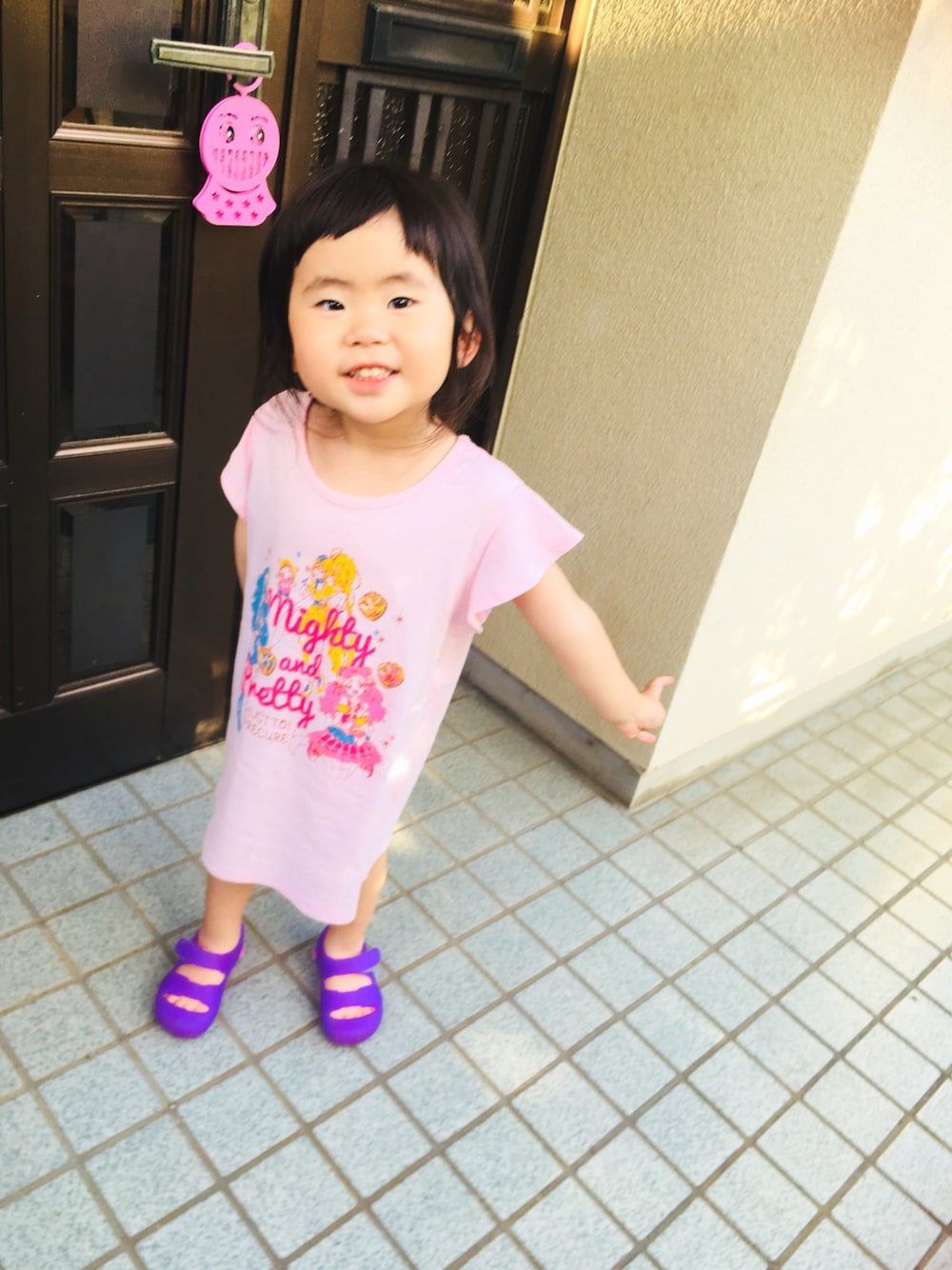 UNIQLO（ユニクロ）の「GIRLS HUGっと！プリキュア グラフィックT 