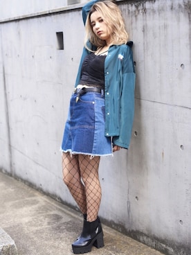 「アイテム（ナイロンジャケット、グリーン系）」を使った、envym_officialさん（レディース・160cm）の夏コーディネート