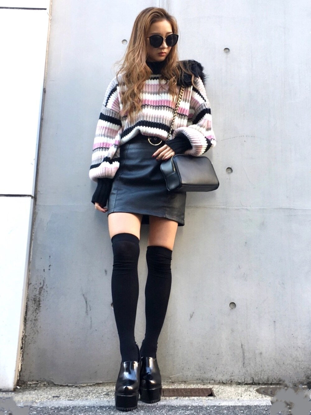 ENVYM（アンビー）の「FUR CHAIN BAG（ボディバッグ
