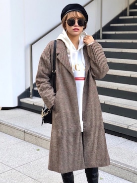 「アイテム（パーカー、ホワイト系）」を使った、envym_officialさん（レディース・160cm）の冬コーディネート