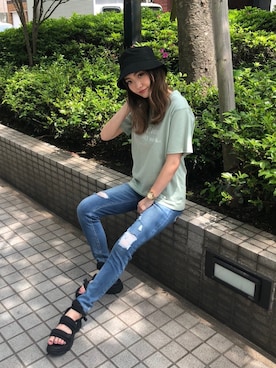 「envym_staff」｜「アイテム（帽子）」を使った、envym_officialさん（レディース・160cm）の夏コーディネート