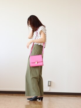 「la veriteのアイテム（チノパンツ、グリーン系）」を使った、la verite2015さん（レディース・161cm）の夏コーディネート