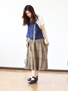 「la veriteのアイテム（スカート、イエロー系）」を使った、la verite2015さん（レディース・161cm）の夏コーディネート