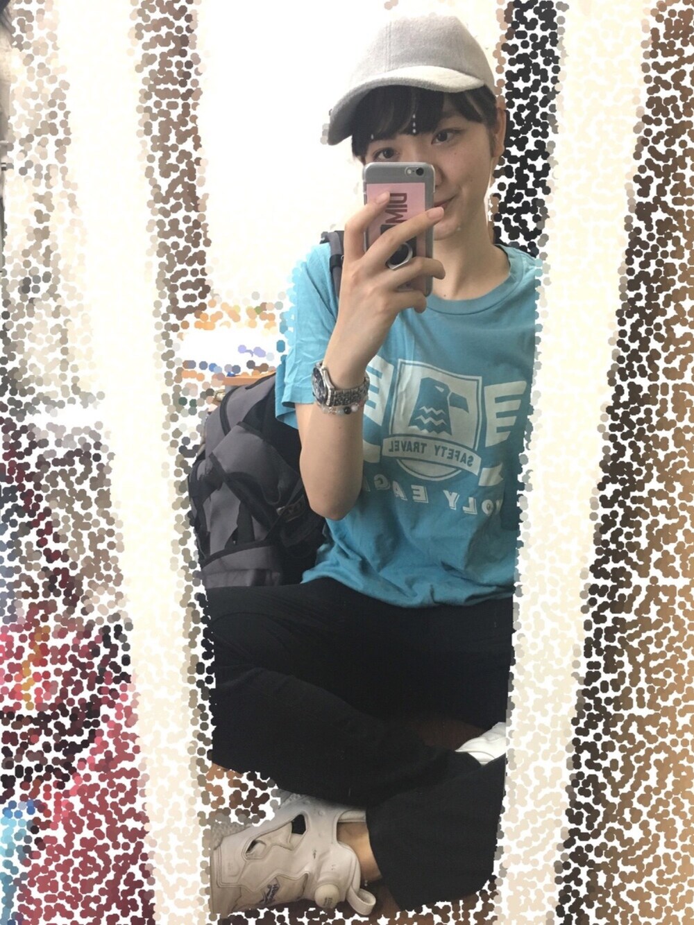 「シンプルコーデ、UNIQLO、ADER error、reebok、ポンプフューリー」｜「UNIQLOのアイテム（Tシャツ/カットソー、ブルー系）」を使った、にいちこさん（レディース・176cm）の春コーディネートの1枚目の写真