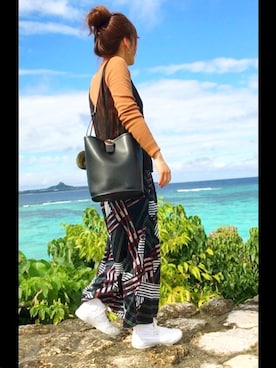 「a.v.v（アーヴェヴェ）のアイテム（バッグ）」を使った、mio☻miloさん（レディース・156cm）の冬コーディネート