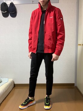 ナイロンジャケットを使った 赤ジャケット のメンズ人気ファッションコーディネート Wear