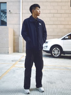 「休闲」｜「アイテム（マウンテンパーカー）」を使った、MarkokiVさん（メンズ・180cm）の秋コーディネート
