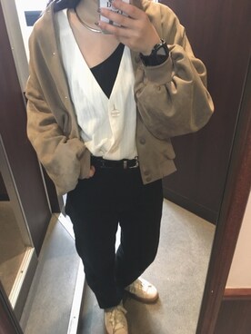 「ベージュ×ブラック」｜「アイテム（ブルゾン）」を使った、リ– さん（レディース・155cm）の秋コーディネート