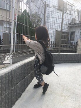「襟付きトップス」｜「アイテム（スリッポン）」を使った、tittiさん（キッズ・80cm）の秋コーディネート