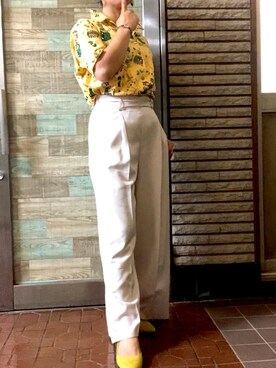 「Mila Owen（ミラオーウェン）のハイウエストワイドパンツ（その他パンツ、ホワイト系）」を使った、縦横ナナメ さん（レディース・159cm）の秋コーディネート