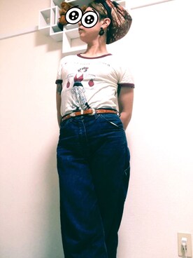 「VINTAGE（ヴィンテージ）のアイテム（デニムパンツ、ブルー系）」を使った、縦横ナナメ さん（レディース・159cm）の秋コーディネート