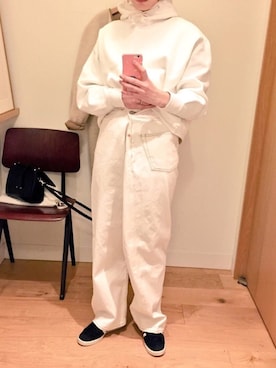 「オールホワイト」｜「アイテム（チェスターコート）」を使った、ydcさん（レディース・166cm）の冬コーディネート