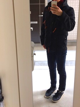 「RAGEBLUE（レイジブルー）のアイテム（デニムパンツ、ブラック系）」を使った、ゆうさん（メンズ・172cm）の冬コーディネート