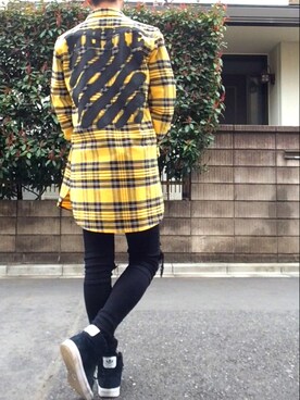 「off white（オフホワイト）のアイテム（シャツ/ブラウス、イエロー系）」を使った、ゆうさん（メンズ・172cm）の春コーディネート