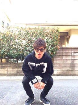 「ELVIRA（エルヴィラ）のアイテム（パーカー、ブラック系）」を使った、ゆうさん（メンズ・172cm）の春コーディネート
