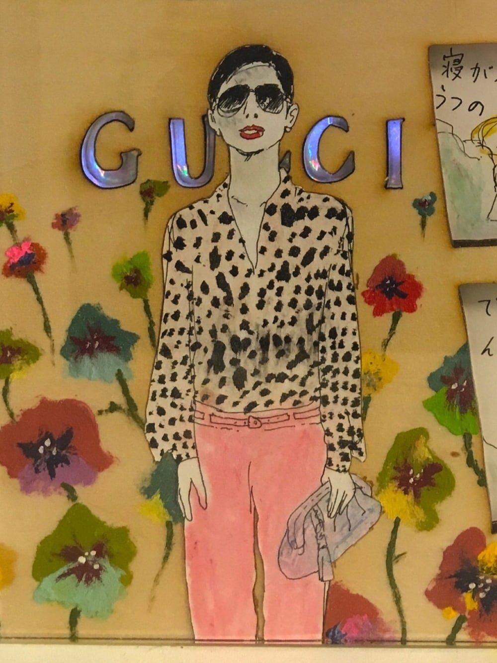 「大人トレンドカジュアル、シンプル、秋のコーデ、オトナカジュアル、GUCCI」｜「GUCCIのアイテム（パンツ、ピンク系）」を使った、SULEBOXさん（レディース・166cm）の秋コーディネートの1枚目の写真