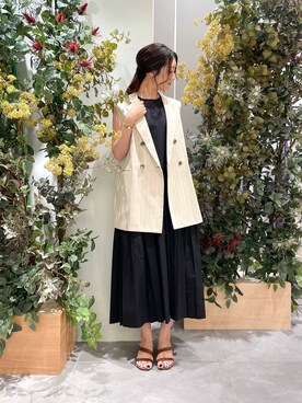 ジャケット アウターを使った ノースリーブワンピース の人気ファッションコーディネート Wear