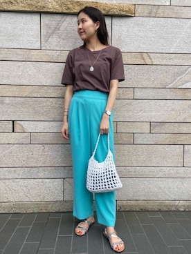 「Laugoa（ラウゴア）のアイテム（ハンドバッグ）」を使った、moneueharaさん（レディース・165cm）の夏コーディネート
