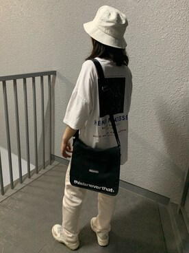 「thisisneverthat（ディスイズネバーザット）のアイテム（ショルダーバッグ）」を使った、reoreoniさん（レディース・154cm）の秋コーディネート