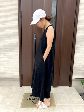 キャップ ホワイト系 を使った 黒ワンピ のコーディネート一覧 Wear