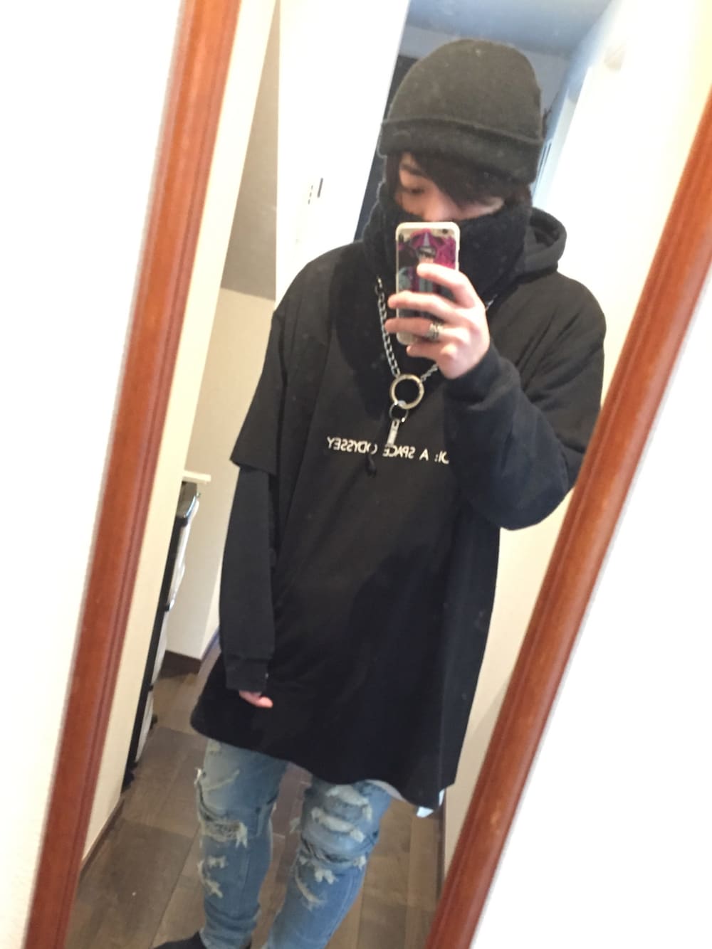 「デニムパンツ、はるコーデ、PLANNET by H>FRACTAL

、H＞FRACTAL、MUZE、ストリート」｜「USEDのアイテム（ニットキャップ/ビーニー、ブラック系）」を使った、Kiloさん（メンズ・165cm）の春コーディネートの1枚目の写真