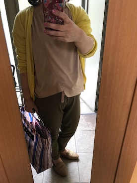 「アイテム（スリッポン、ゴールド系）」を使った、もりひろこさん（レディース・152cm）の夏コーディネート