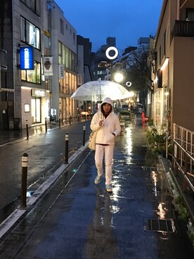 「アイテム（マウンテンパーカー、ホワイト系）」を使った、Ethan Chuさん（メンズ・172cm）の春コーディネート