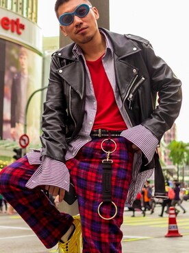 「red」｜「アイテム（ライダースジャケット）」を使った、Ethan Chuさん（メンズ・172cm）の秋コーディネート