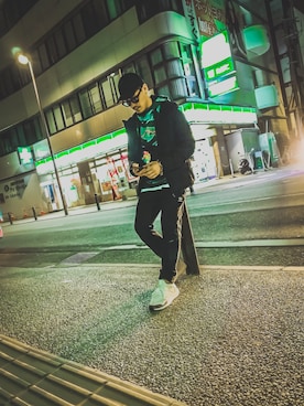 「adidas Originals（アディダスオリジナルス）のアイテム（パンツ、ブラック系）」を使った、Ryuji☺︎さん（メンズ・170cm）の冬コーディネート