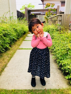 「AZUL by moussy（アズールバイマウジー）のアイテム（スカート、ブラック系）」を使った、ちゃさん（キッズ・100cm）の春コーディネート