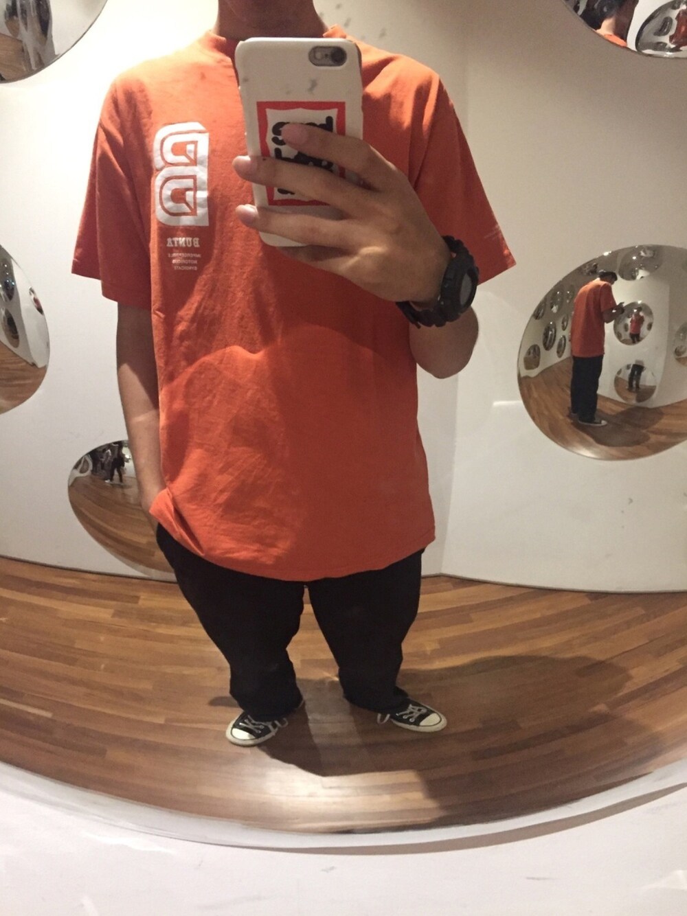 「Dickiesの【Dickies/ディッキーズ】　THE ORIGINAL 874　ワイドチノパンツ/ワークパンツ　TCツイル/2021 SPRING（チノパンツ、ブラック系）」を使った、jerimoさん（メンズ・176cm）の春コーディネートの1枚目の写真