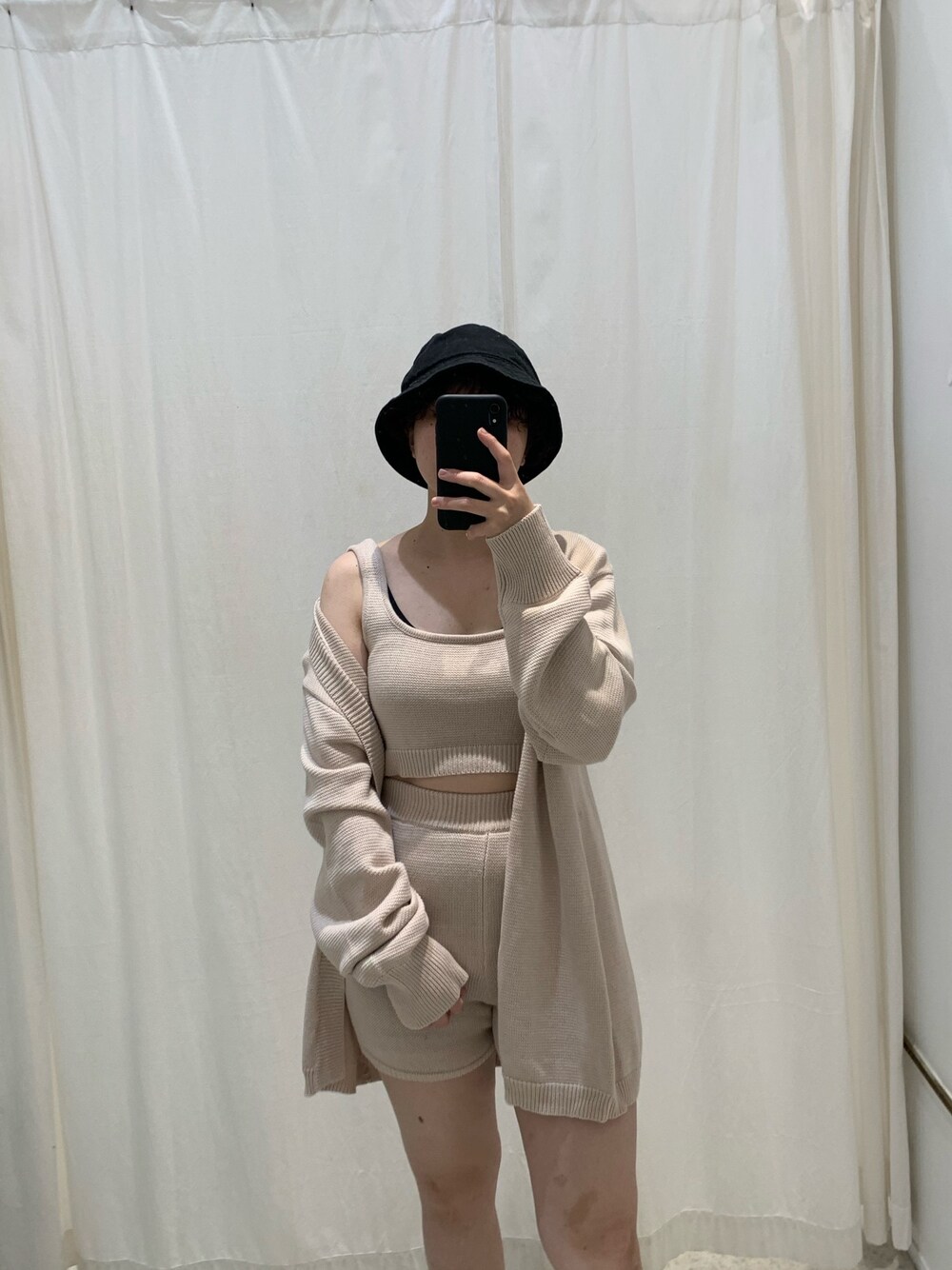 「saboskirt、シンプルコーデ、カジュアルコーデ、海、ニット、セットアップ、comfortable、cozy、Australia」｜「saboskirtのアイテム（ニット/セーター、ベージュ系）」を使った、sugarさん（レディース・158cm）の春コーディネートの1枚目の写真